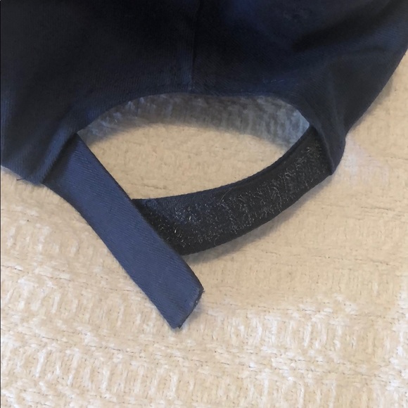 Girl’s Hat - Picture 3 of 4